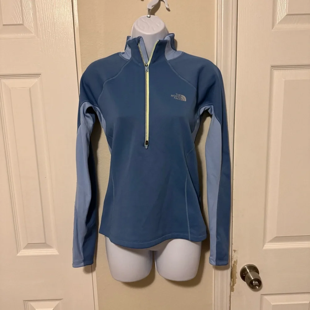 💙 The North Face Women’s 1/4 Zip Athletic Pullover – XS 💙